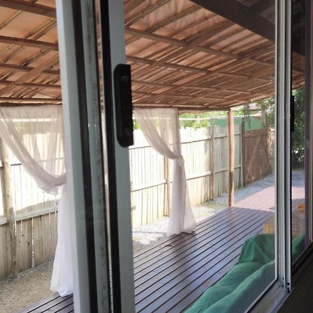 Kitnet Conteiner Climatizada Villa Ubatuba Kültér fotó